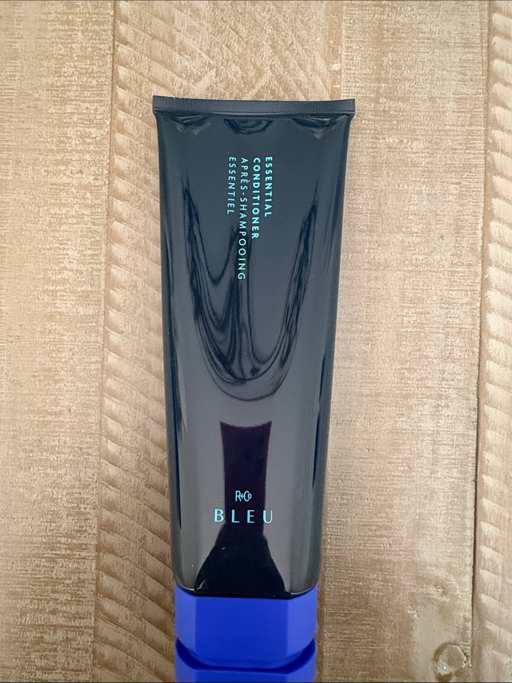 R+Co BLEU Essential Conditioner - Black & Blue NEW
